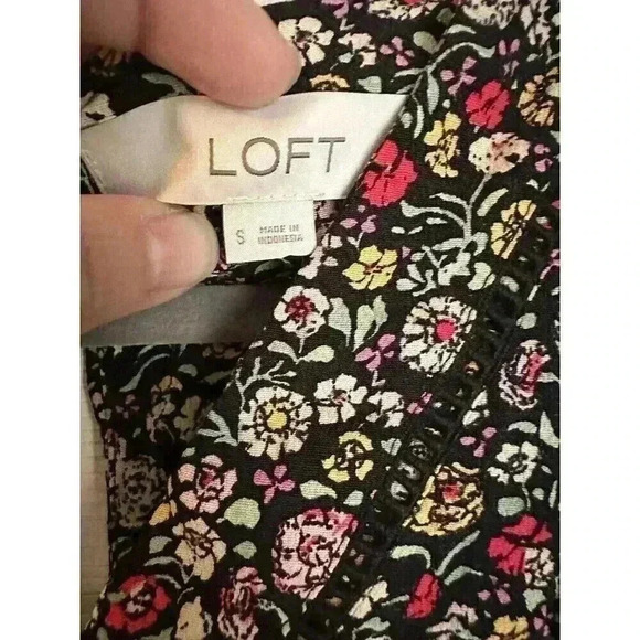 Ann Taylor LOFT Garden Wrap Floral Print Long Sleeve Romper Sz Small New Pockets - Picture 4 of 9